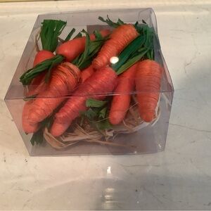 Pier 1 Hello Spring Raffia & Carrots Table Scatter - NEW